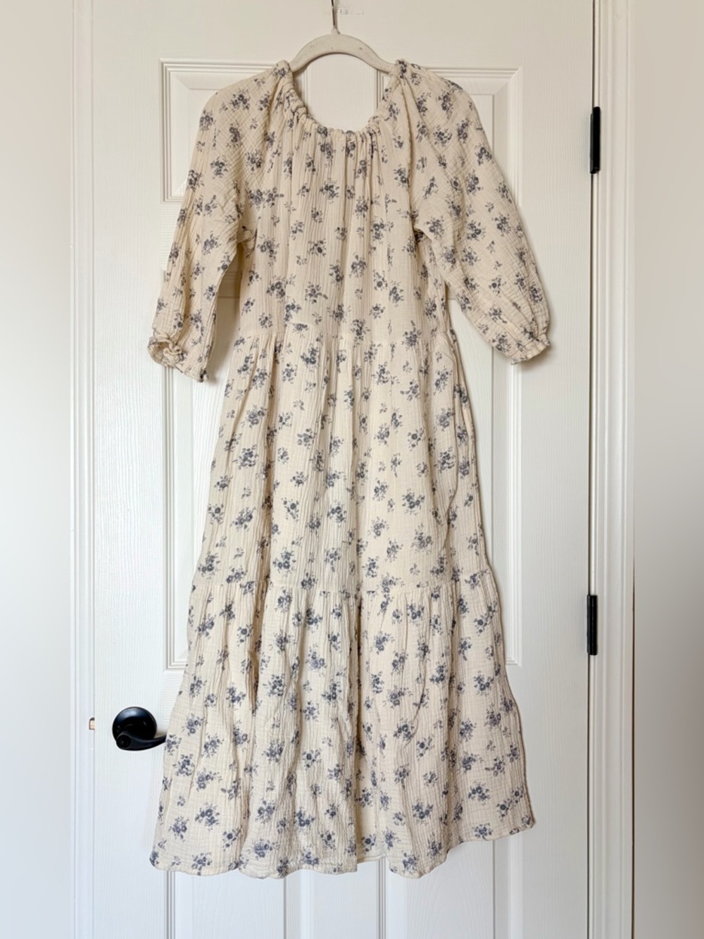 NWOT Cream & Blue Floral Midi Dress — Size Small - Picture 3 of 5